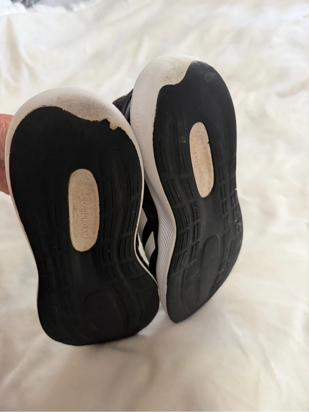Adidas Runfalcon 5 Kids Black/White Athletic Shoes Size 3